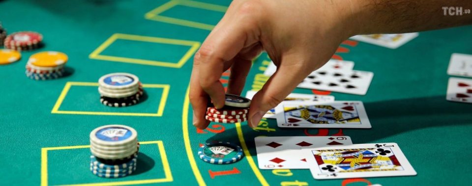 Британские власти позволили открыть казино и покерные клубы