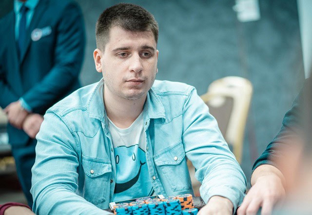 Покерист Никита Кузнецов ― российский повелитель нефритовых драконов